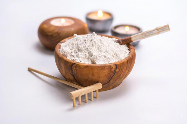 Who Are the Target Audience of Pure Kaolin Clay Powder?