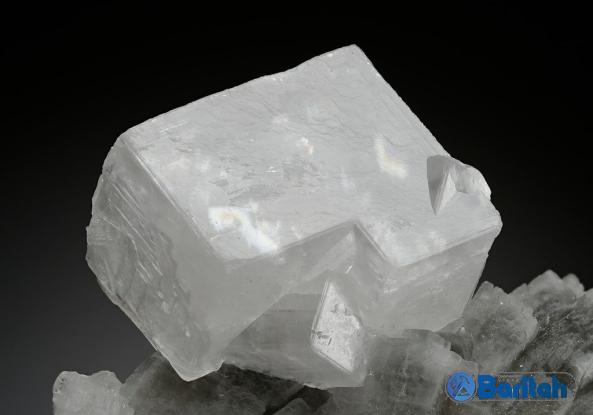 What Are the Compositions of Dolomite Crystals?